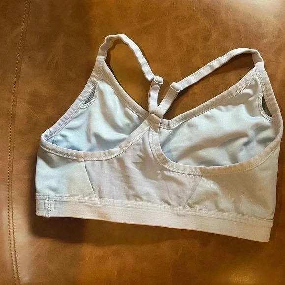 Light blue nike‎ razor back sports bra - size L - Picture 2 of 3